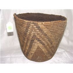 wonderful Native American handmade basket Yakama Huckleberry 19th cent, 9 1/2