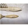 Image 2 : 2 piece hand carved Ivory Native American? items