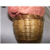 Image 2 : Native American basket with cloth top