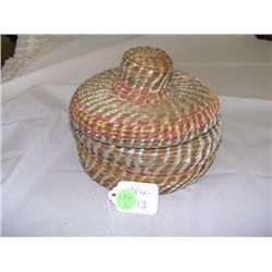 Native American pine needle rattle top covered basket colored thread