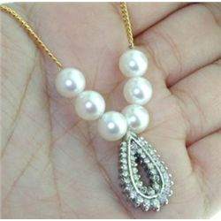 14K 2-tone Gold Diamond and Pearl Necklace.