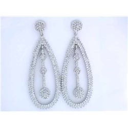 14k White Gold Dangling Earrings with Diamonds