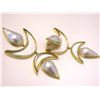Image 1 : 14k Yellow Gold Earrings with Pearl