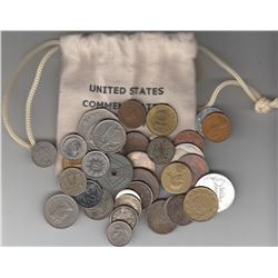 LOT OF WORLD COINS WITH CANVAS BAG