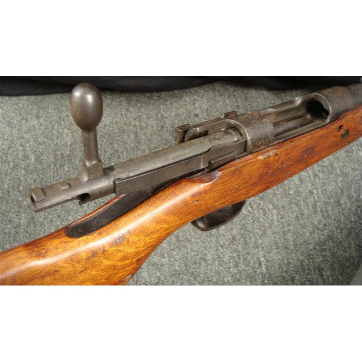 WWII JAPANESE ARISAKA TYPE 99 RIFLE WITH MONOPOD