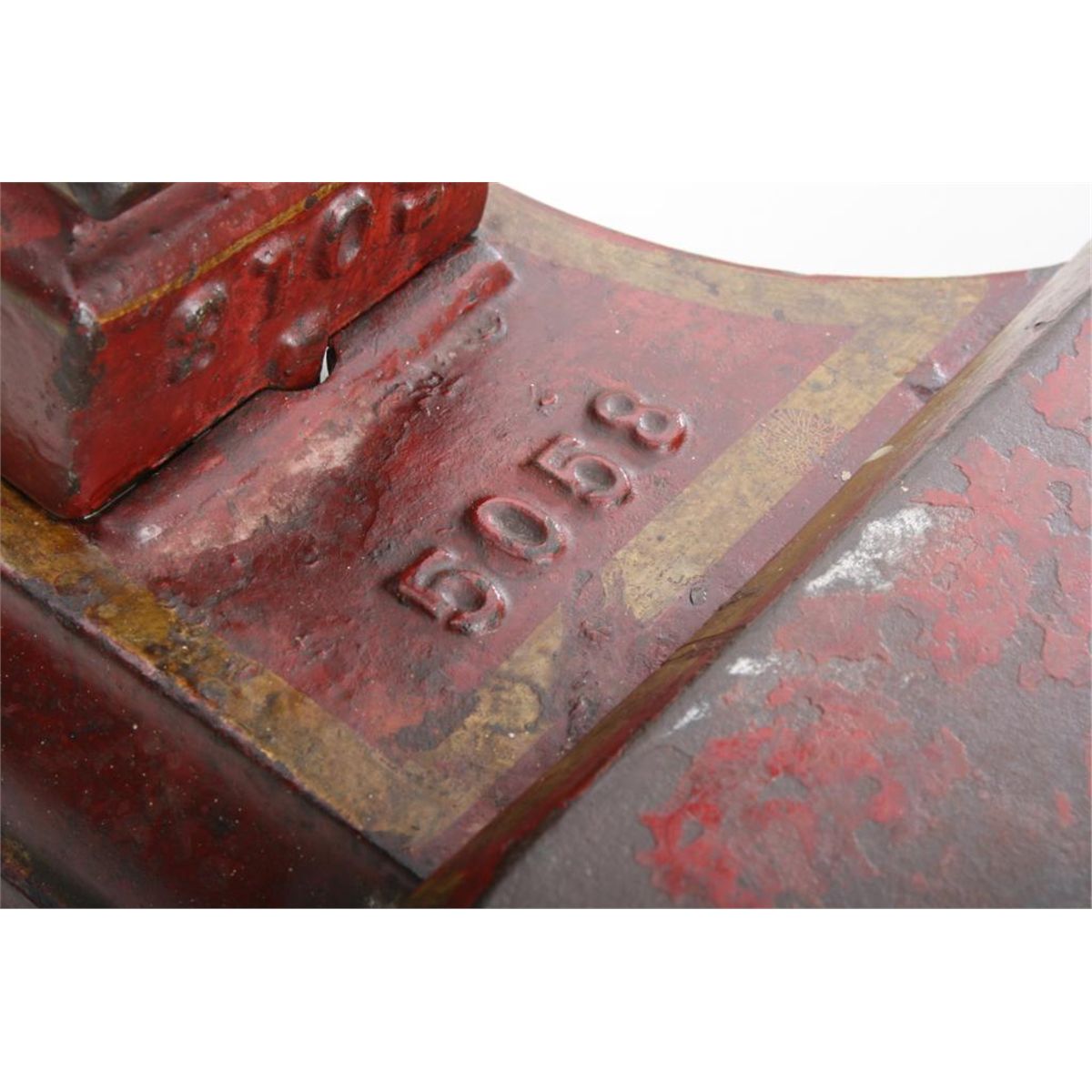 Howe Scale 5058 Original Wells Fargo scale by Howe, model 5058. Showing original paint ...