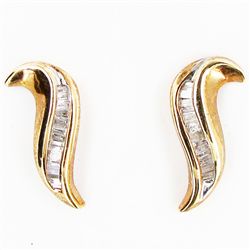 10.55twc Diamond 10k Gold Earrings (JEW-3389)
