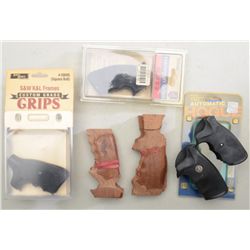 Bonanza lot of 12 after-market commercial  grips for revolvers and semi-automatic  pistols, by Hogue