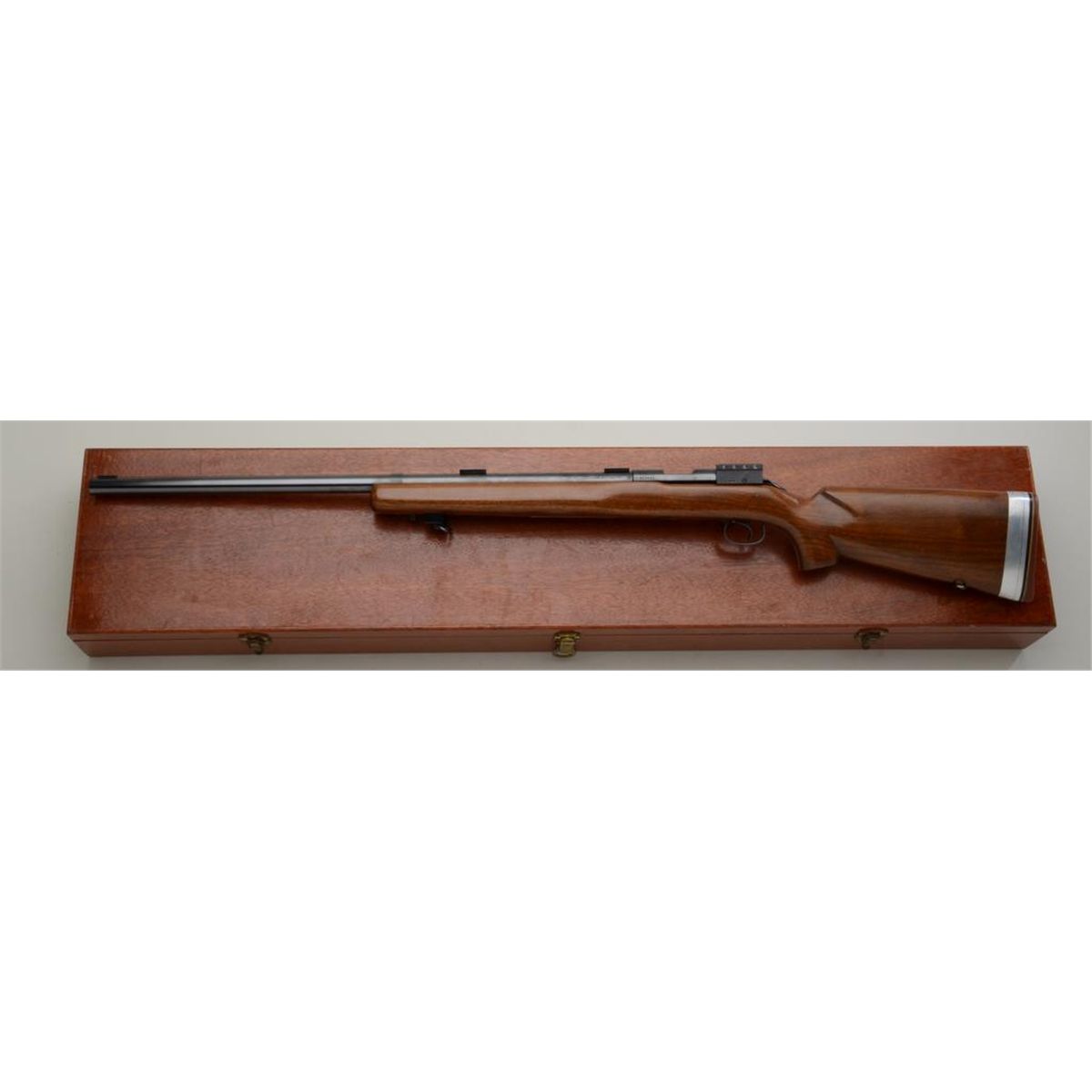 Winchester Model 52 bolt-action target rifle in custom wood box with ...