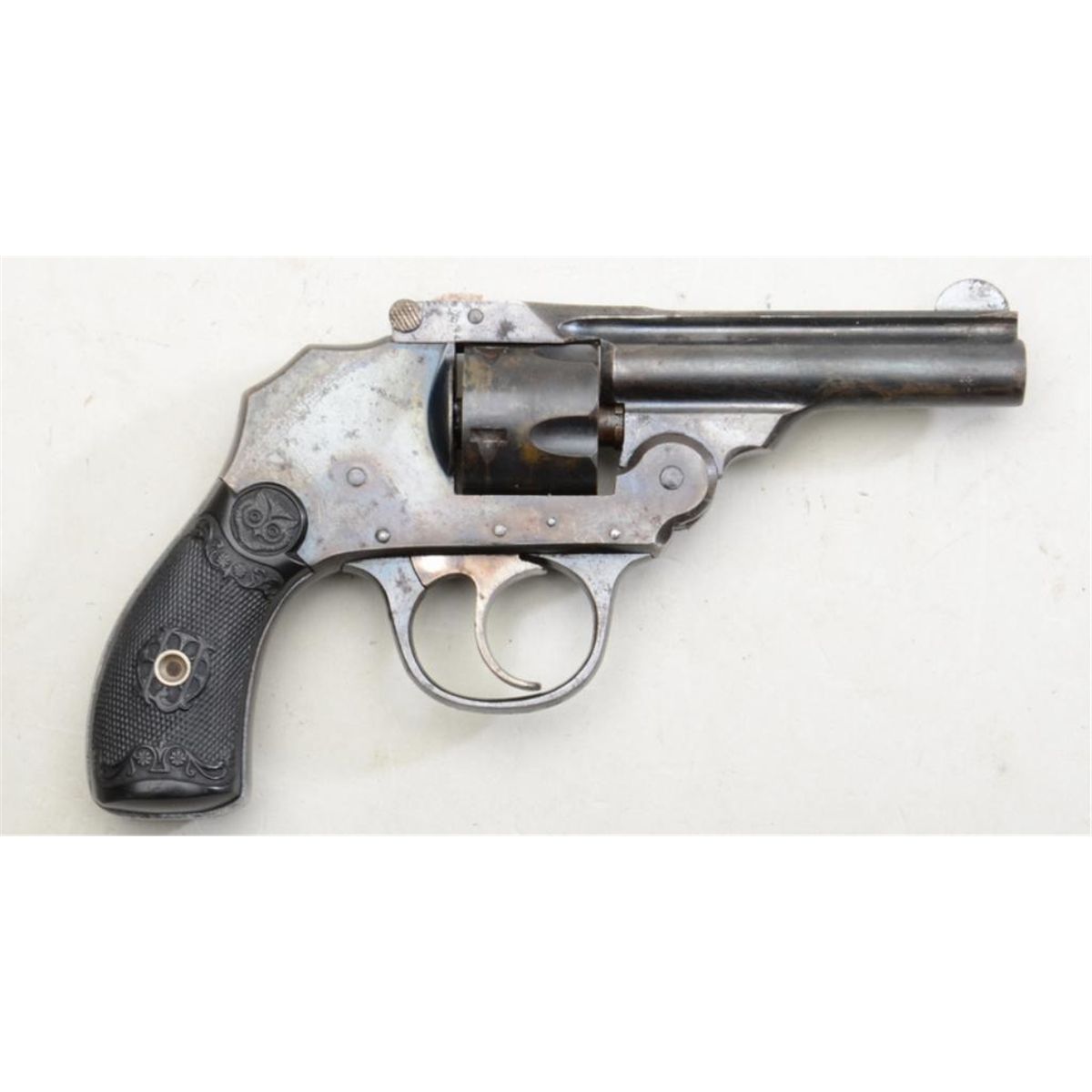 IverJohnson top break hammerless DA revolver, .32 cal., blue finish