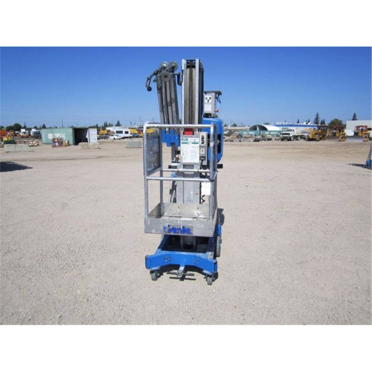 2004 Genie AWP-24 Aerial Manlift Platform