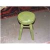 Image 1 : small child's stool