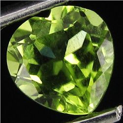 0.9ct AAA Green Peridot Heart (GEM-33431A)