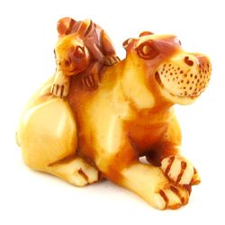 Bone Color Chinese Netsuke (ANT-1812)