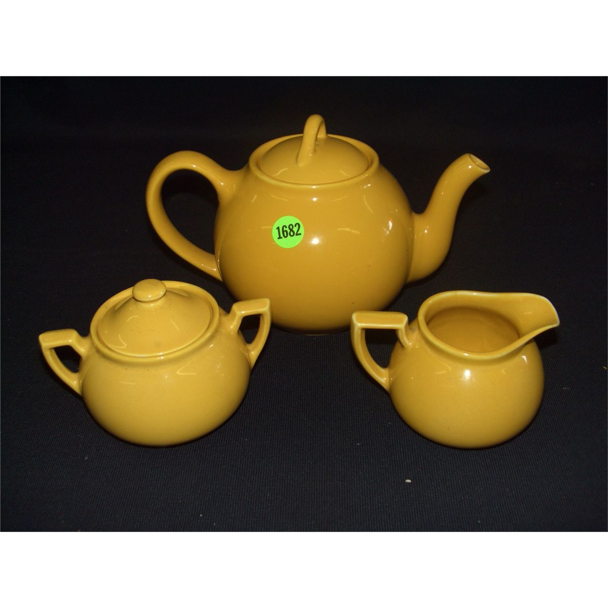 original Lipton's tea pot set