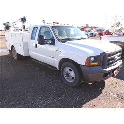 2005 FORD F350 XL