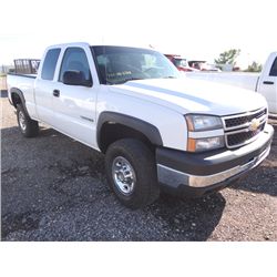 2006 CHEVROLET SILVERADO
