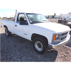 1995 CHEVROLET 2500