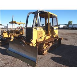 JOHN DEER 550 GLT DOZER, 6 WAY BLADE W/GRIPER ATTACHMENT ; HOURS: 5454.
