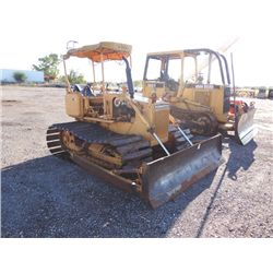 KOMATSU D20P1 DOZER, 2 NEW BATTERIES; HOURS: 3358.