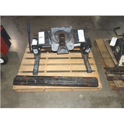REESE KWIK SLIDE 5TH WHEEL HITCH;