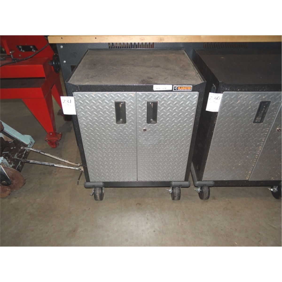 WHIRLPOOL GLADIATOR CASTERED STORAGE