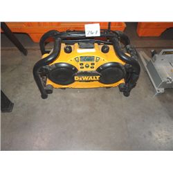 DEWALT DC011 WORKSITE RADIO;