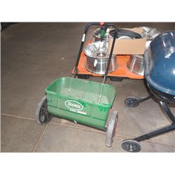 SCOTTS 3000 SPREADER;