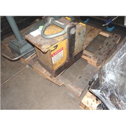 OS WALKER MOD BM55/405 5500# LIFTING MAGNET;