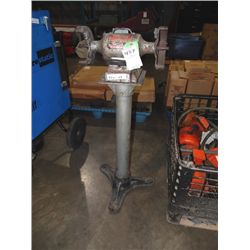 DAYTON MOD 12706 PEDISTAL GRINDER;