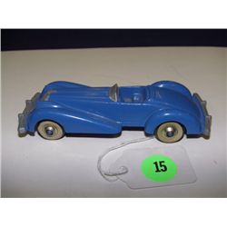 vintage childs metal toy car by Manoil