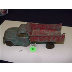 vintage childs metal toy dump truck by Hubley 1940