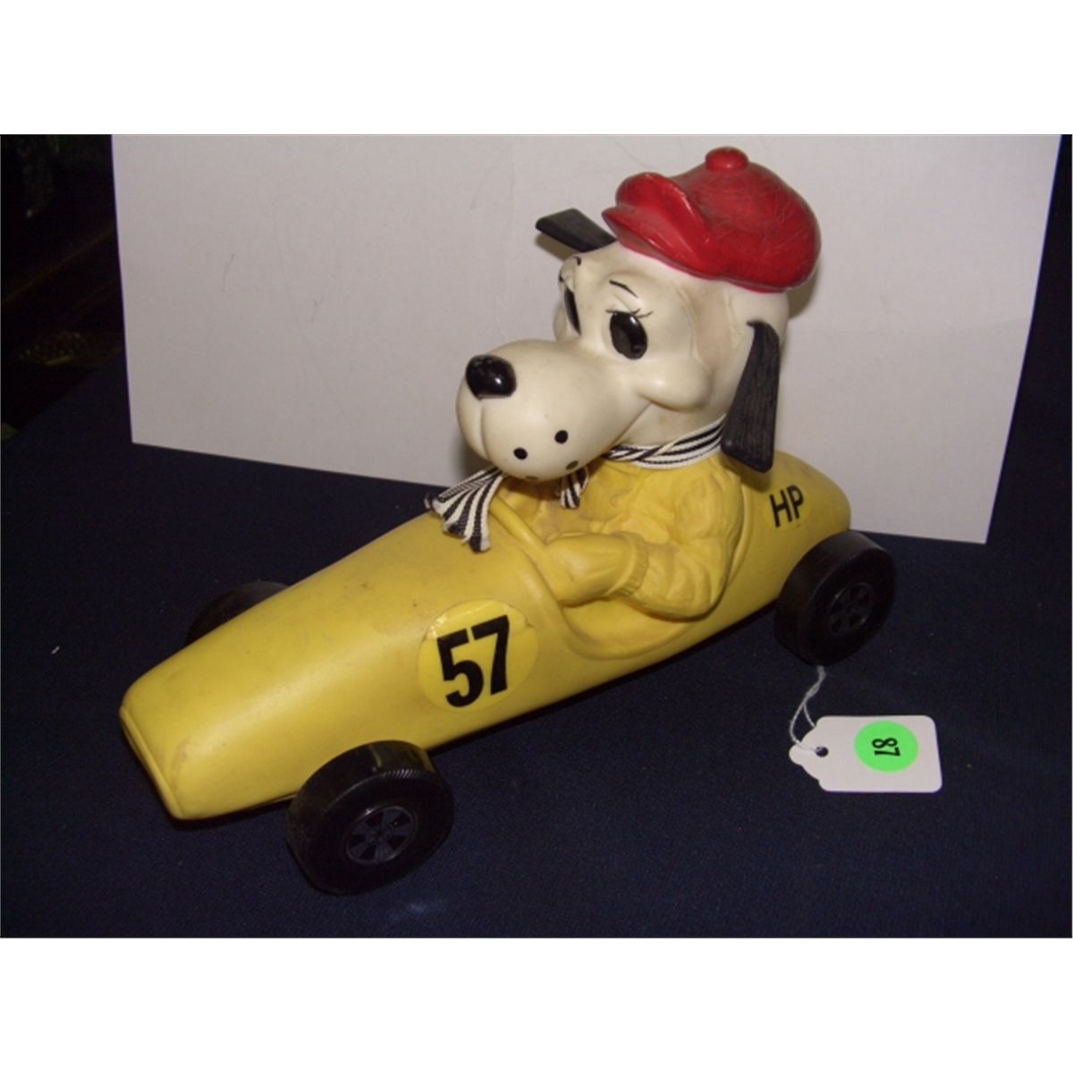 “Racing Car Dog” BANKドール Royalty Industries dog in race car bank
