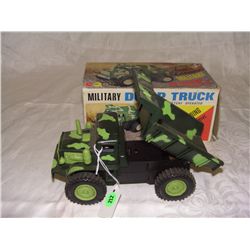 7 1/2" Marx battery op military dump truck w original box