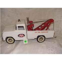 13 1/2" Tonka AA Wrecker toy truck 24HR. service
