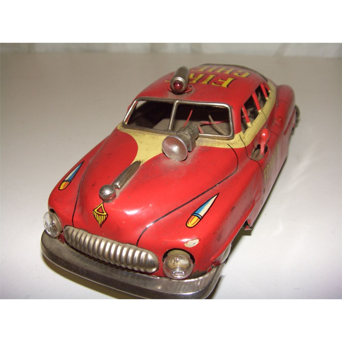 8" 1950's battery op "Electromobile police car