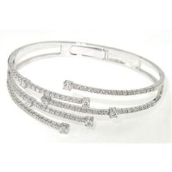 18K White Gold Diamond Bangle