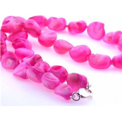 Dyed Mother of Pearl Necklace in Pink Color