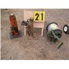 Image 1 : winch & 2 jacks