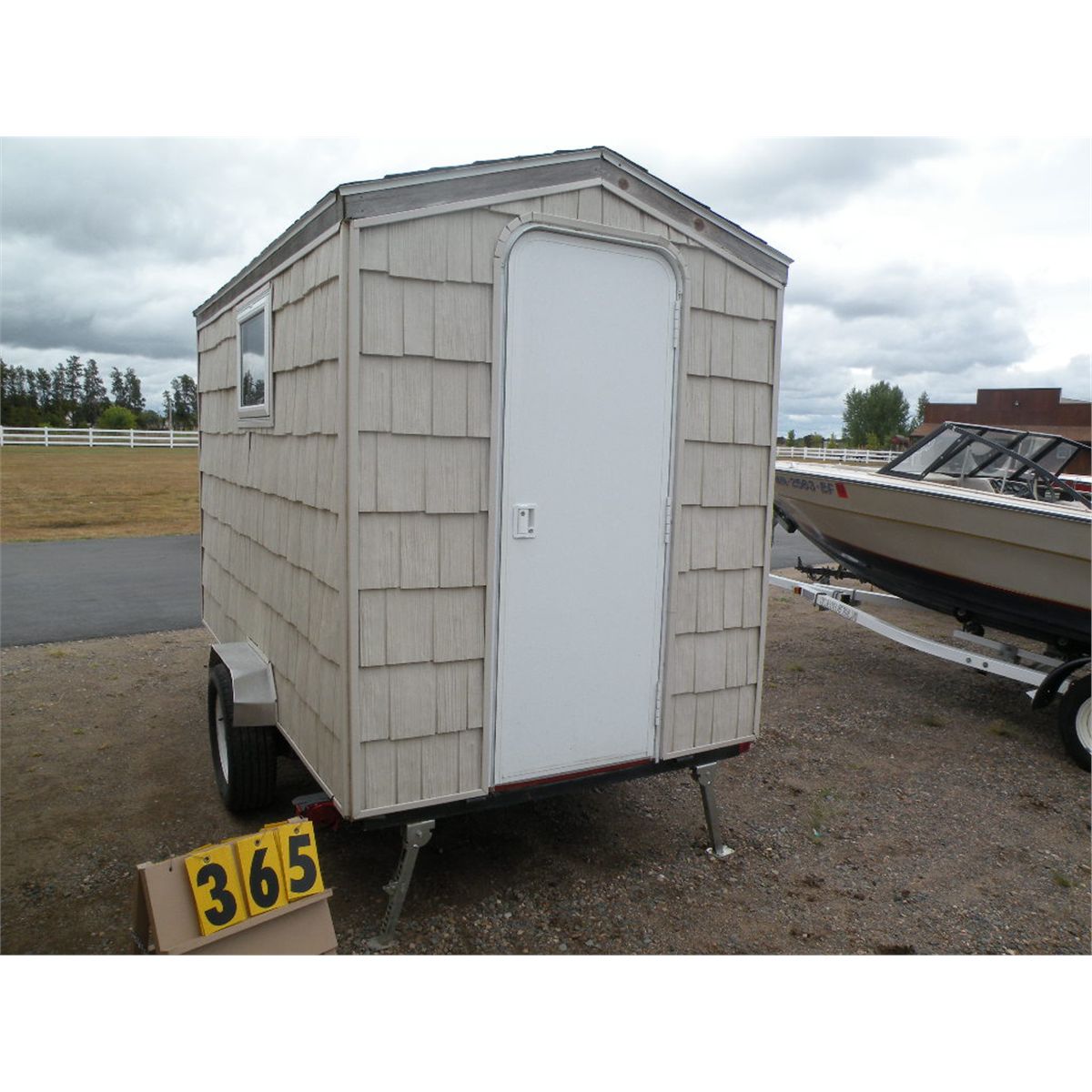 Fish House on Wheels SN 42WFS1017TC347009