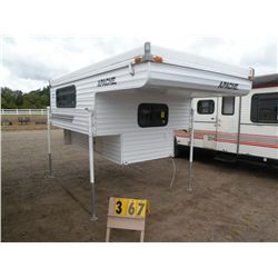 2002 Apache Wardrobe pick-up camper