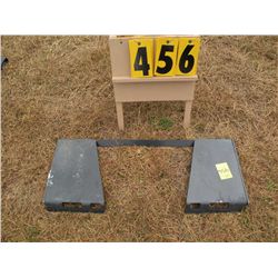 Stout skid loader tool mounting plate