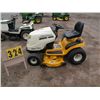 Image 1 : Cub Cadet 1042 w/42" deck
