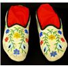 Image 1 : C. 1900 Santee Sioux moccasins