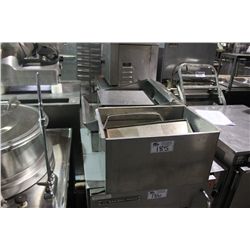 ASSORTED STAINLESS STEEL WASH BINS & SINK PARTS