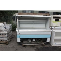 WHITE COOKED PRODUCE & DISPLAY CASE