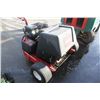 Image 2 : TORO 16HP GREENS GATOR