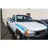 Image 2 : 2000 WHITE GMC SIERRA P/U SL SERIES