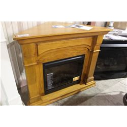 DIMPLEX DF2608 ELECTRIC FIRE PLACE WITH OAK CORNER