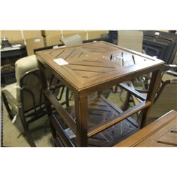 CASTALLE SQUARE END TABLE